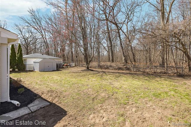 16226 Karin Street, Taylor, MI 48180