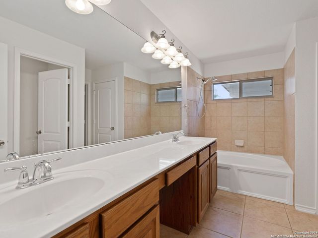 4219 WOODBRIDGE WAY, San Antonio, TX 78257