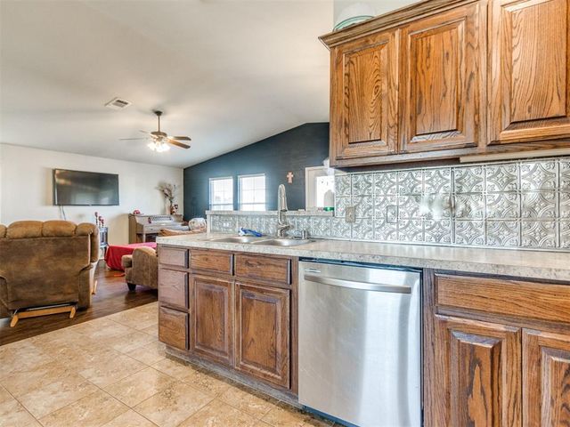 1216 SW 151st Circle, Oklahoma City, OK 73170