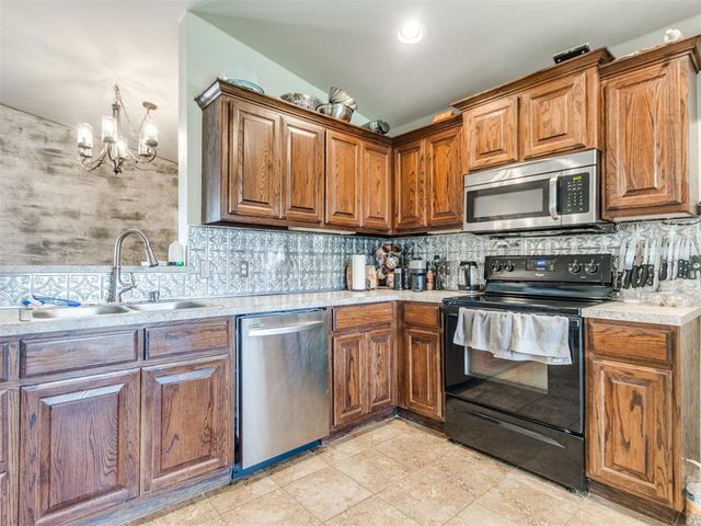 1216 SW 151st Circle, Oklahoma City, OK 73170