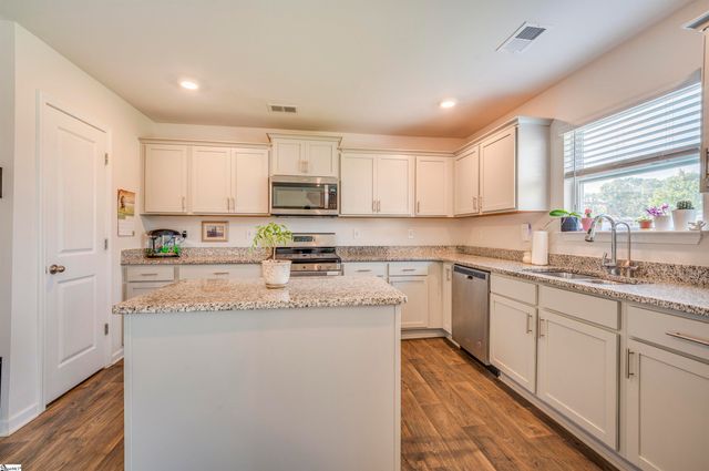1092 Bridlebrook Trail, Greer, SC 29651