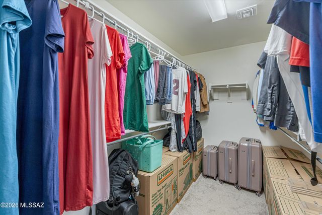7598 E Kinnison Wash Loop, Tucson, AZ 85730