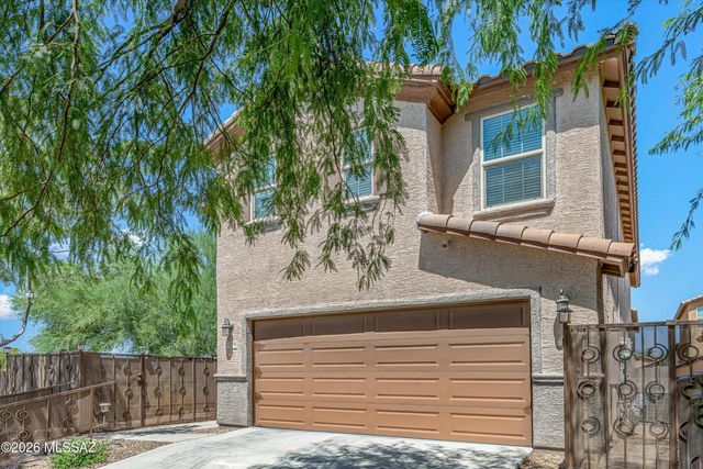 7598 E Kinnison Wash Loop, Tucson, AZ 85730