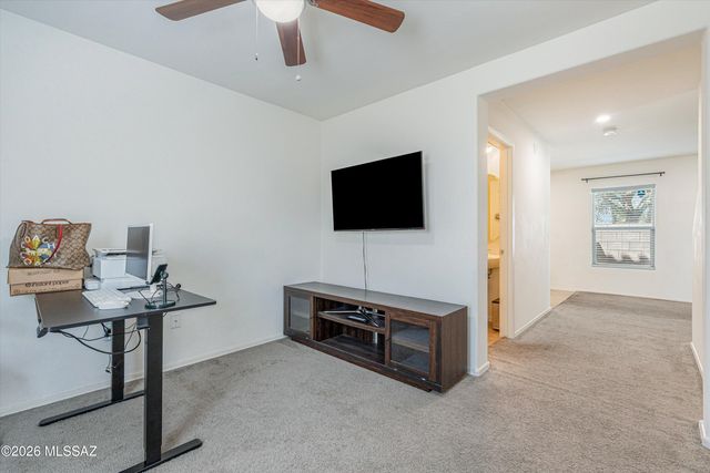 7598 E Kinnison Wash Loop, Tucson, AZ 85730
