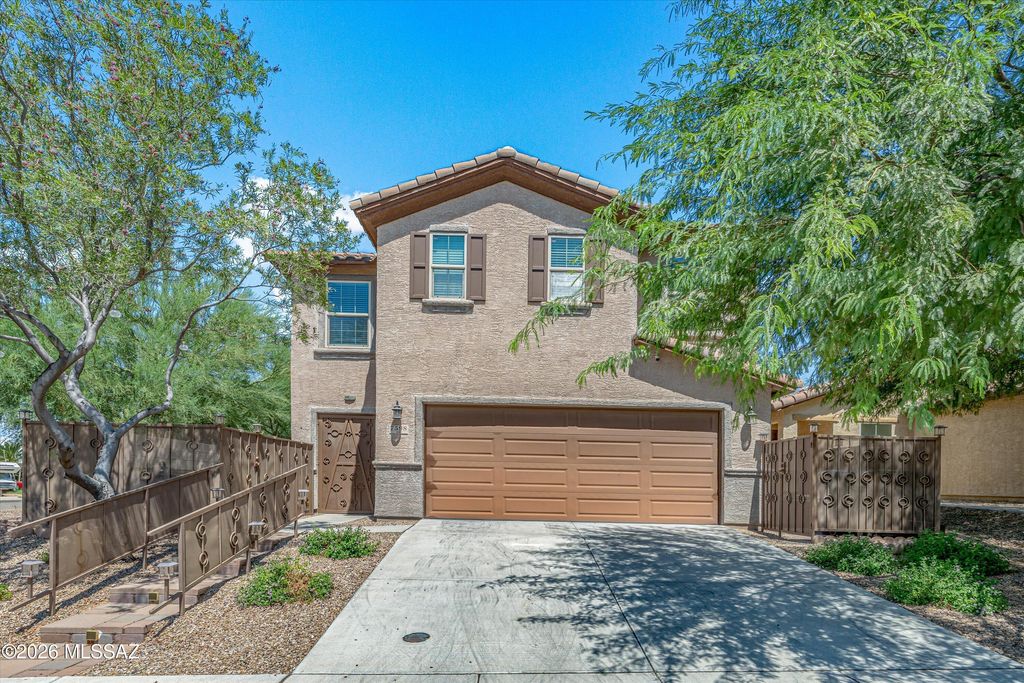7598 E Kinnison Wash Loop, Tucson, AZ 85730