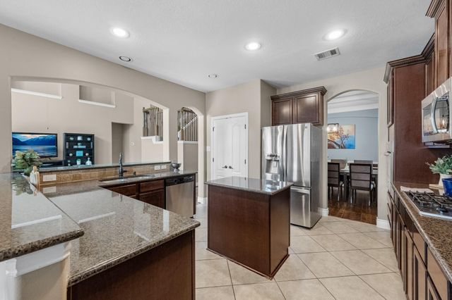 2906 Dogwood Blossom Trail, Pearland, TX 77581