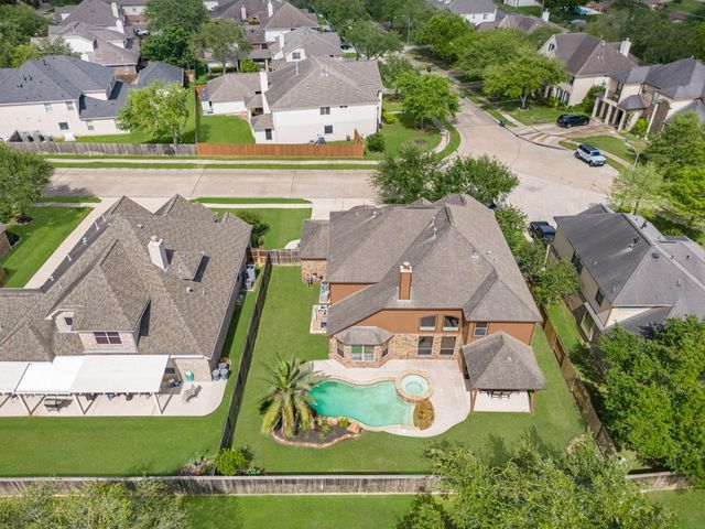 2906 Dogwood Blossom Trail, Pearland, TX 77581