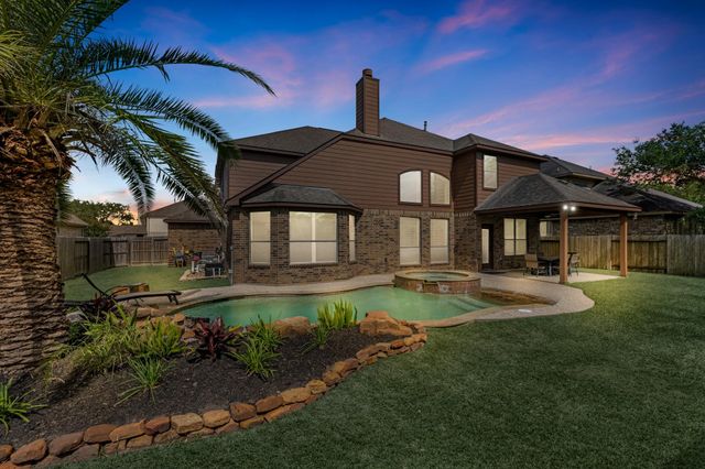 2906 Dogwood Blossom Trail, Pearland, TX 77581