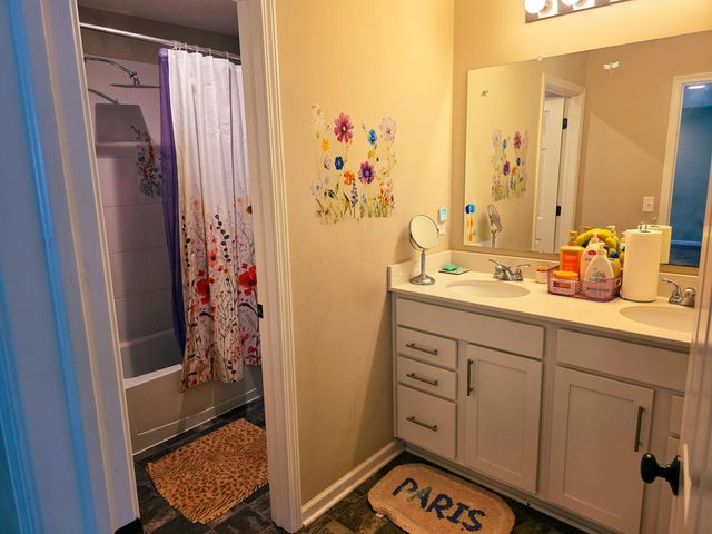 9012 Philmont Curve Drive, Blacklick, OH 43004