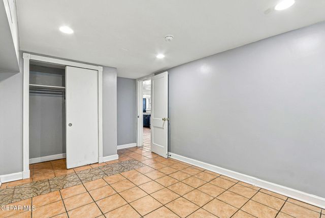 4410 Trowbridge Drive B, El Paso, TX 79903