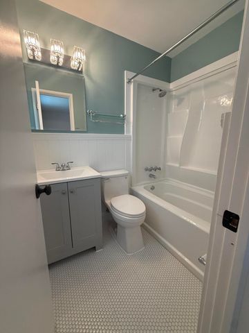 909 NE 10th Avenue 2, Pompano Beach, FL 33060