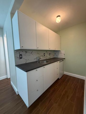 909 NE 10th Avenue 2, Pompano Beach, FL 33060