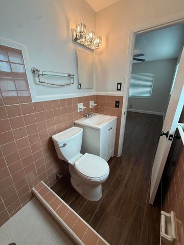 909 NE 10th Avenue 2, Pompano Beach, FL 33060