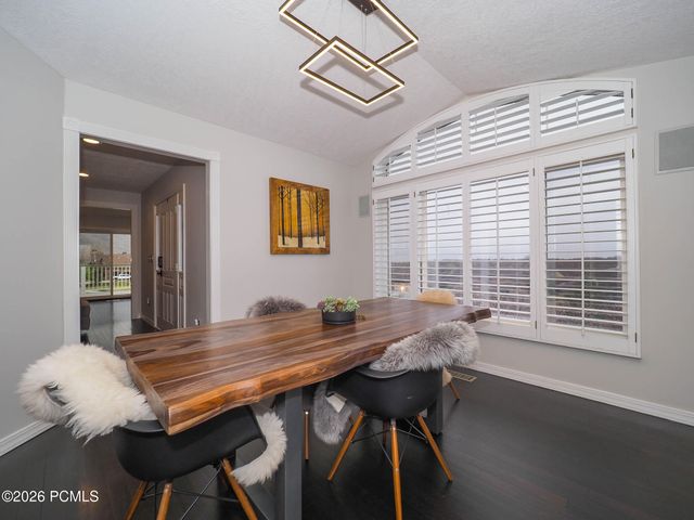 10193 S Majestic Canyon Road, Sandy, UT 84092