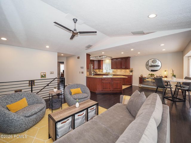 10193 S Majestic Canyon Road, Sandy, UT 84092