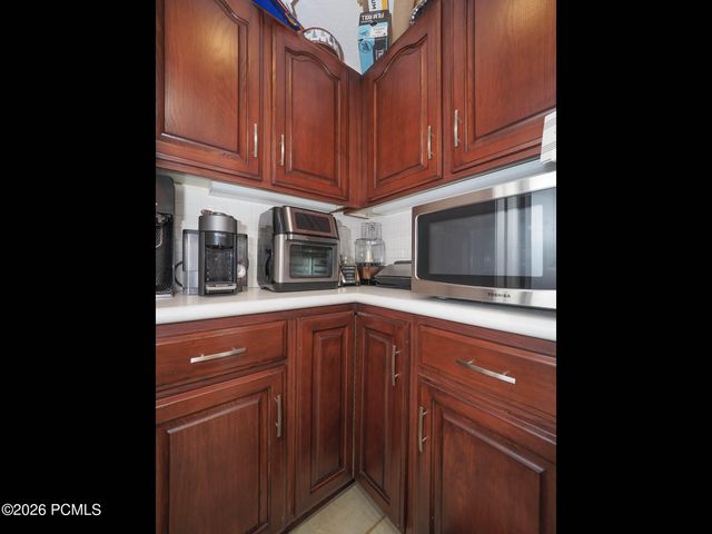 10193 S Majestic Canyon Road, Sandy, UT 84092