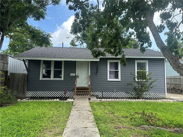 2122 Harvard St, Corpus Christi, TX 78416