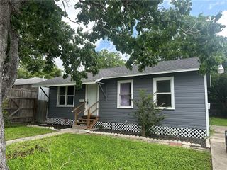 2122 Harvard St, Corpus Christi, TX 78416