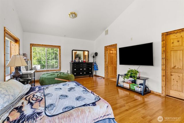 17232 148th Avenue SE, Yelm, WA 98597