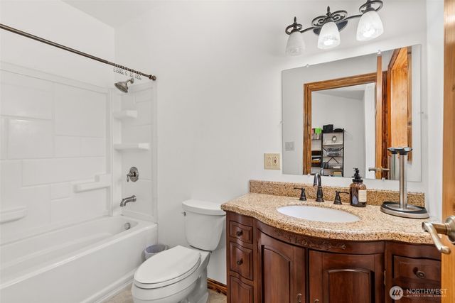 17232 148th Avenue SE, Yelm, WA 98597