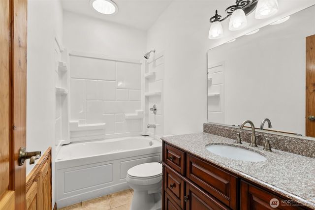 17232 148th Avenue SE, Yelm, WA 98597