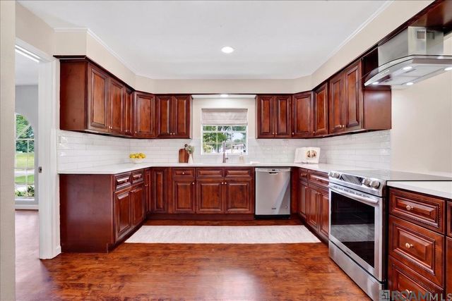 10413 Stringer Bridge Rd, St Amant, LA 70774