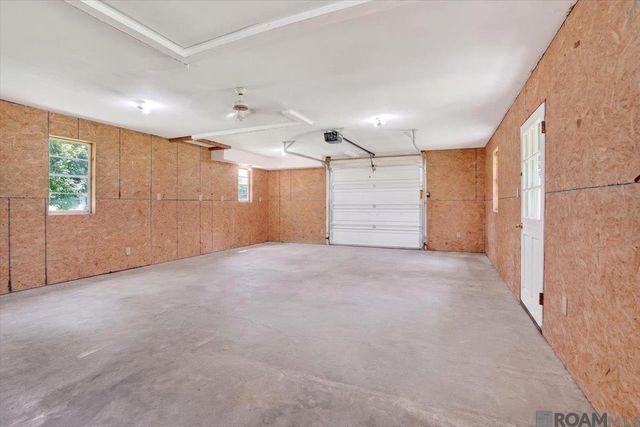 10413 Stringer Bridge Rd, St Amant, LA 70774