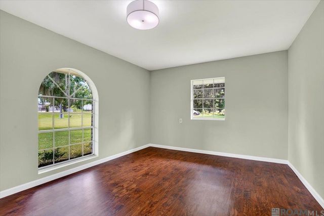 10413 Stringer Bridge Rd, St Amant, LA 70774
