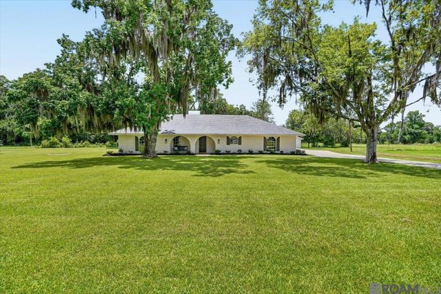 10413 Stringer Bridge Rd, St Amant, LA 70774