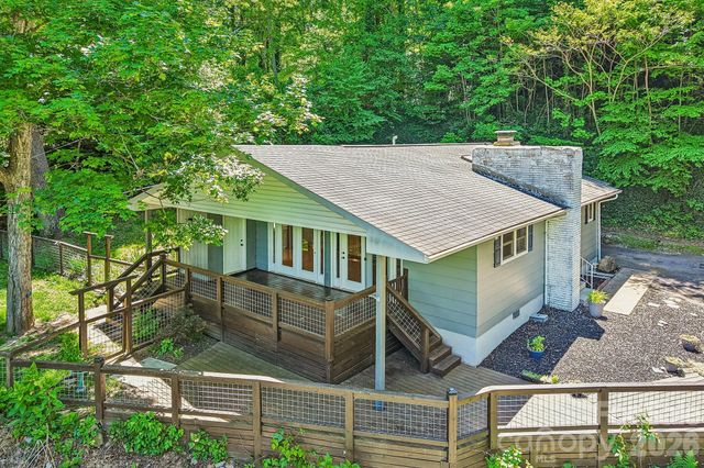 224 Highlands Loop, Maggie Valley, NC 28751