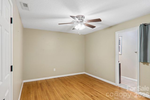 224 Highlands Loop, Maggie Valley, NC 28751