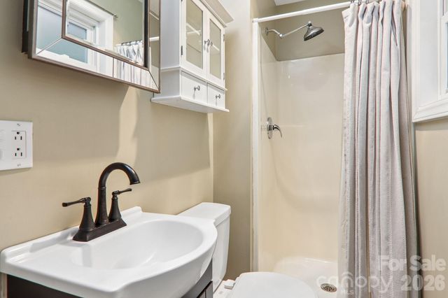 224 Highlands Loop, Maggie Valley, NC 28751