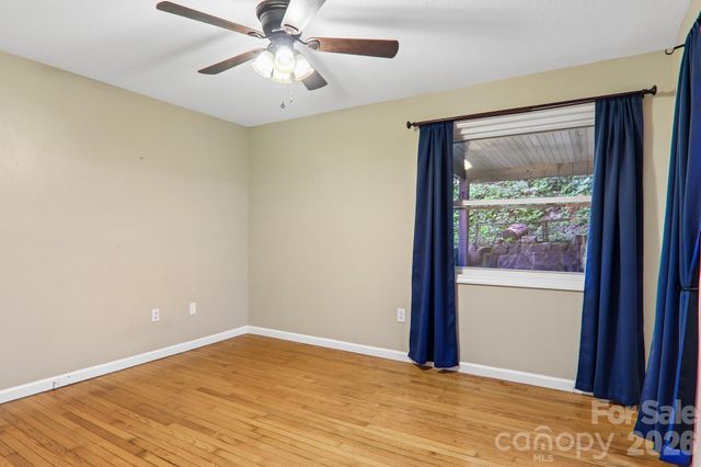 224 Highlands Loop, Maggie Valley, NC 28751