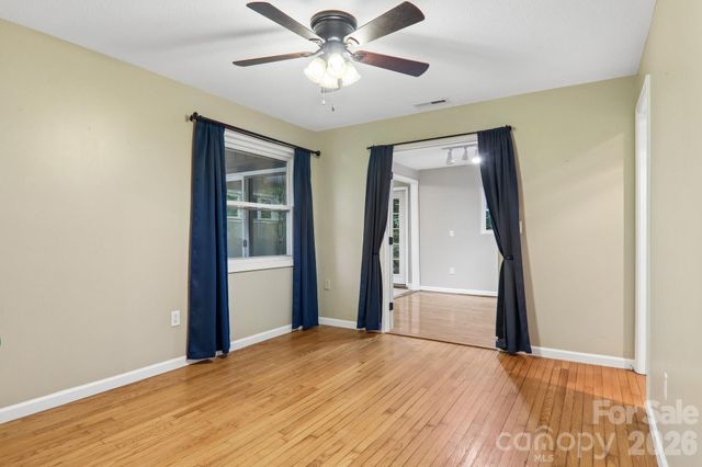 224 Highlands Loop, Maggie Valley, NC 28751