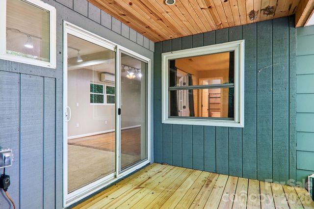224 Highlands Loop, Maggie Valley, NC 28751