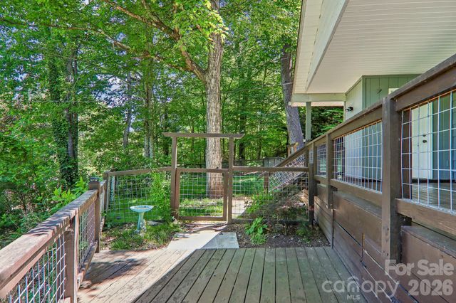 224 Highlands Loop, Maggie Valley, NC 28751