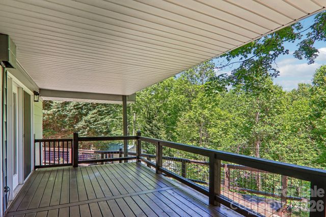 224 Highlands Loop, Maggie Valley, NC 28751