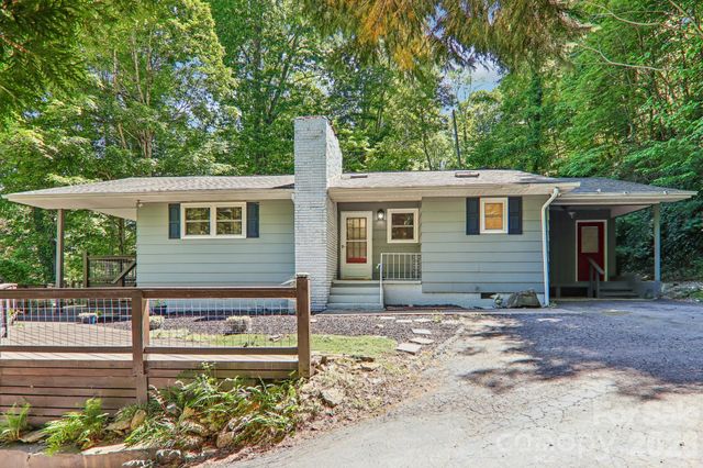 224 Highlands Loop, Maggie Valley, NC 28751