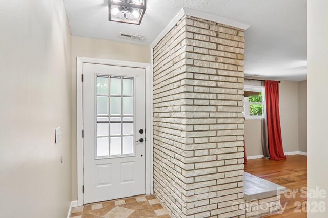 224 Highlands Loop, Maggie Valley, NC 28751