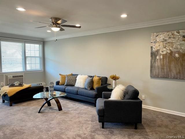 67 Prospect Avenue 16C, Hewlett, NY 11557