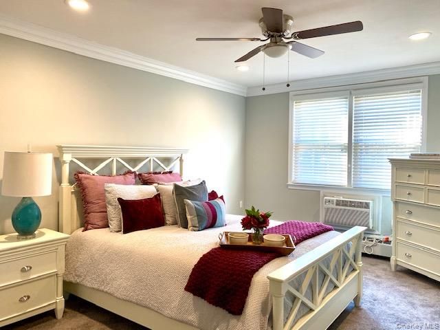 67 Prospect Avenue 16C, Hewlett, NY 11557