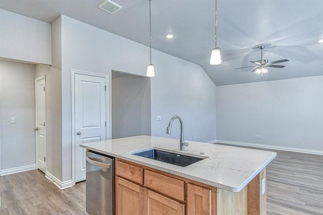 365 Pleasant View, Harrah, OK 73045