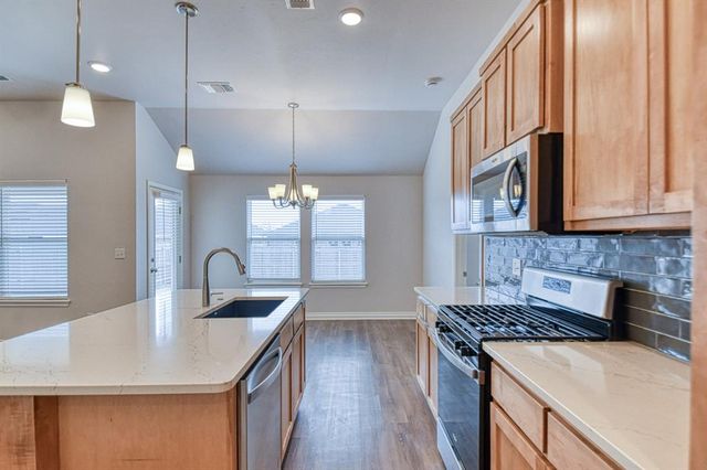 365 Pleasant View, Harrah, OK 73045