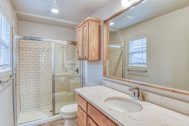 365 Pleasant View, Harrah, OK 73045