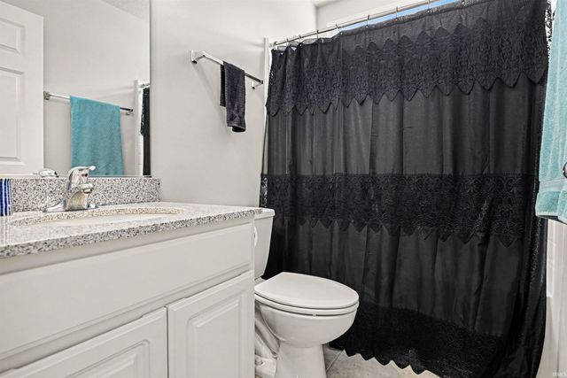 224 Livingston Bay Court, Mishawaka, IN 46544