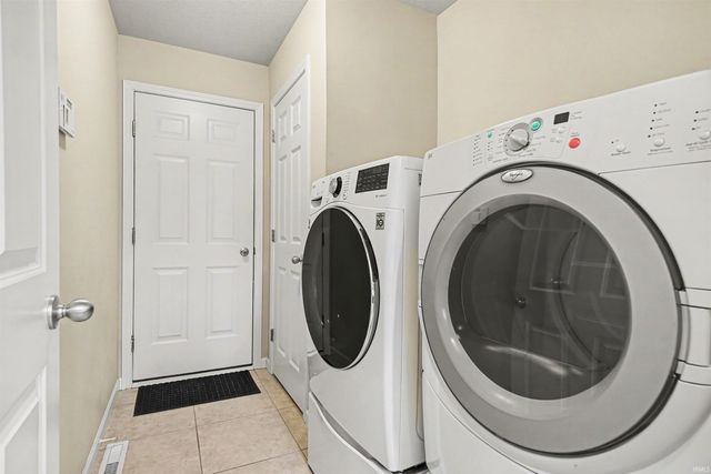 224 Livingston Bay Court, Mishawaka, IN 46544