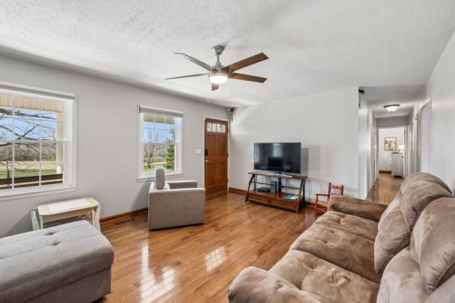 1016 Butler Bridge Rd, Portland, TN 37148