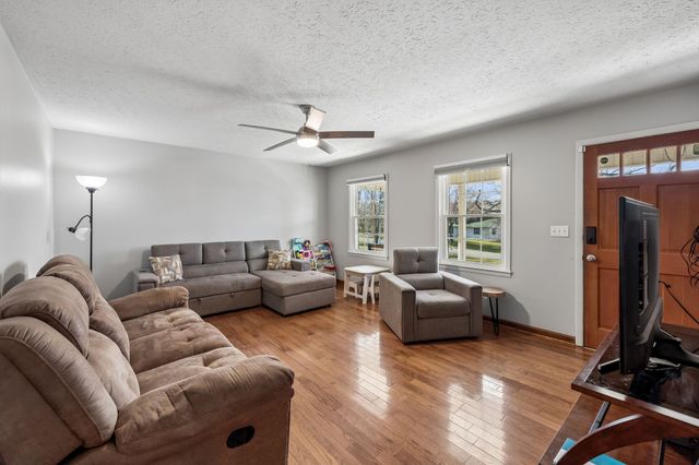 1016 Butler Bridge Rd, Portland, TN 37148