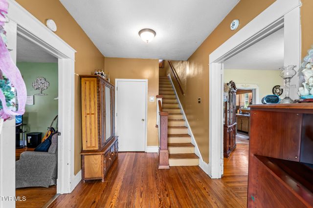 1411 Island Road, Bristol, VA 24201