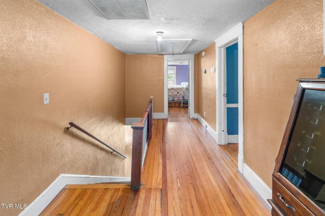 1411 Island Road, Bristol, VA 24201
